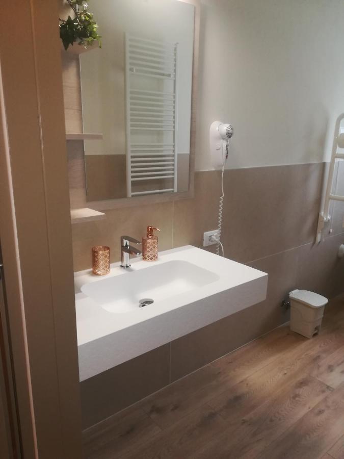 ヴィッロルバ La Libellula Bed & Breakfast エクステリア 写真