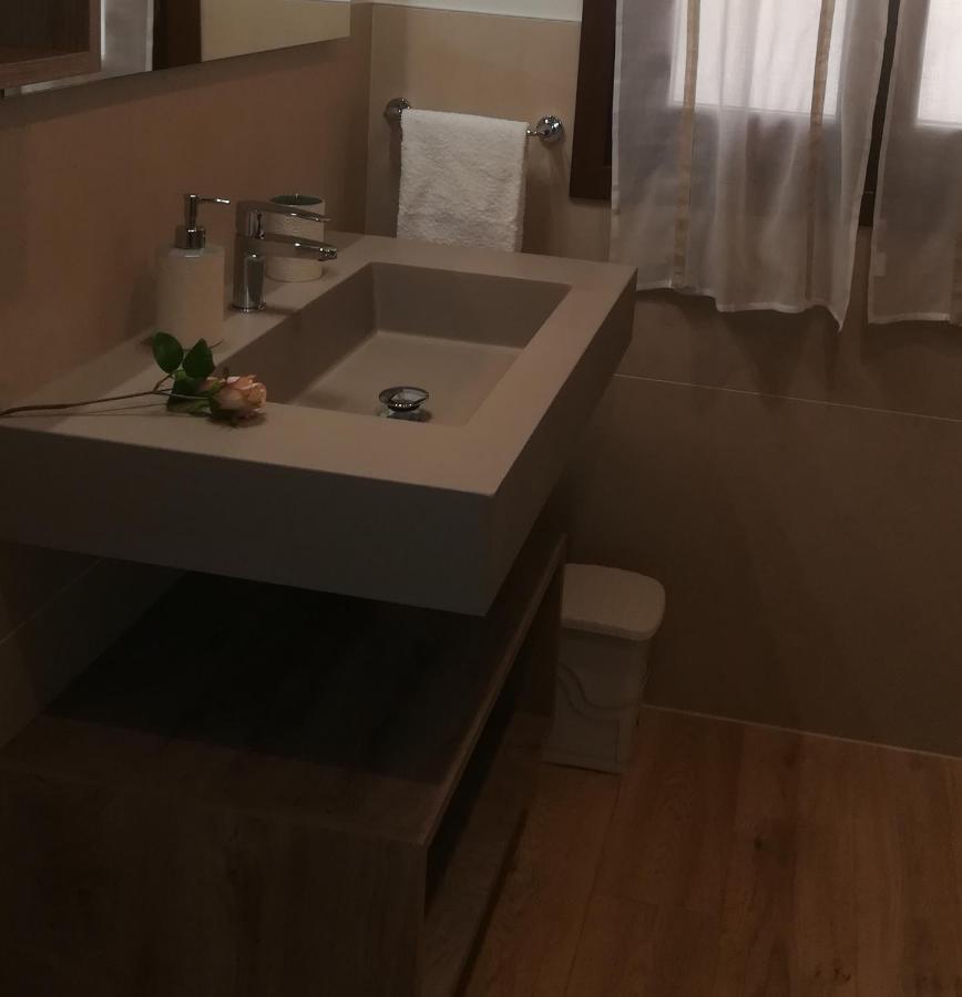 ヴィッロルバ La Libellula Bed & Breakfast エクステリア 写真